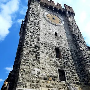 Estalagem Delle Mercanzie, Bréscia